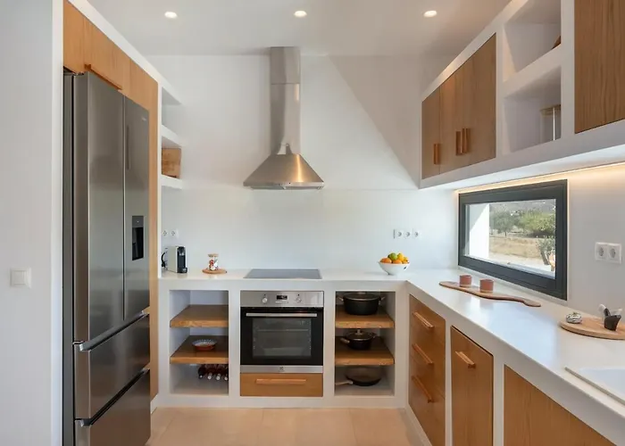 Near - 3br - Private Pool - Candia * Nausa