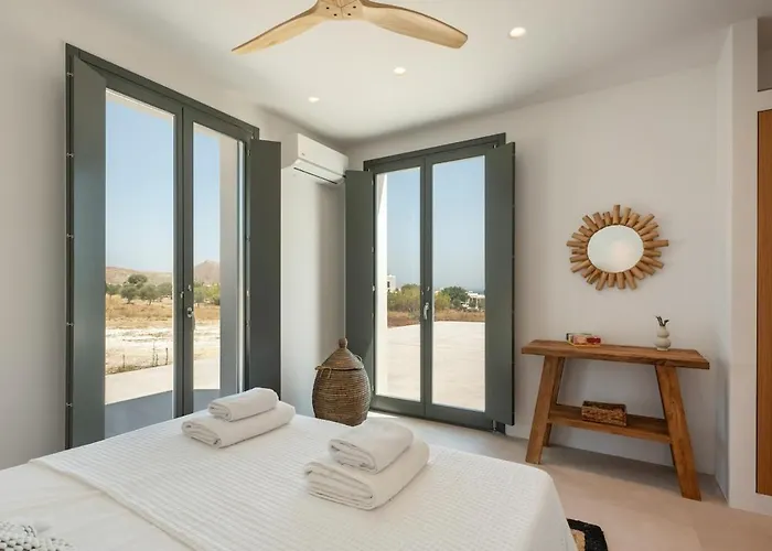 Сasa de vacaciones Near - 3br - Private Pool - Candia